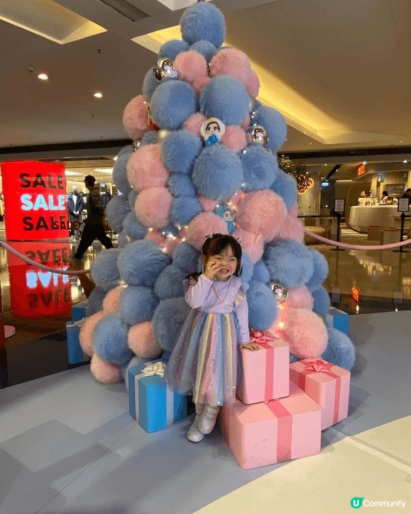 九龍塘又一城好多打卡位，又有得溜冰！附近又多食肆！
