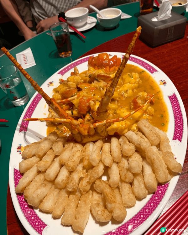 非常推薦 女人街食飯公司的龍蝦配腸粉 打卡一洗和味道非常美味...