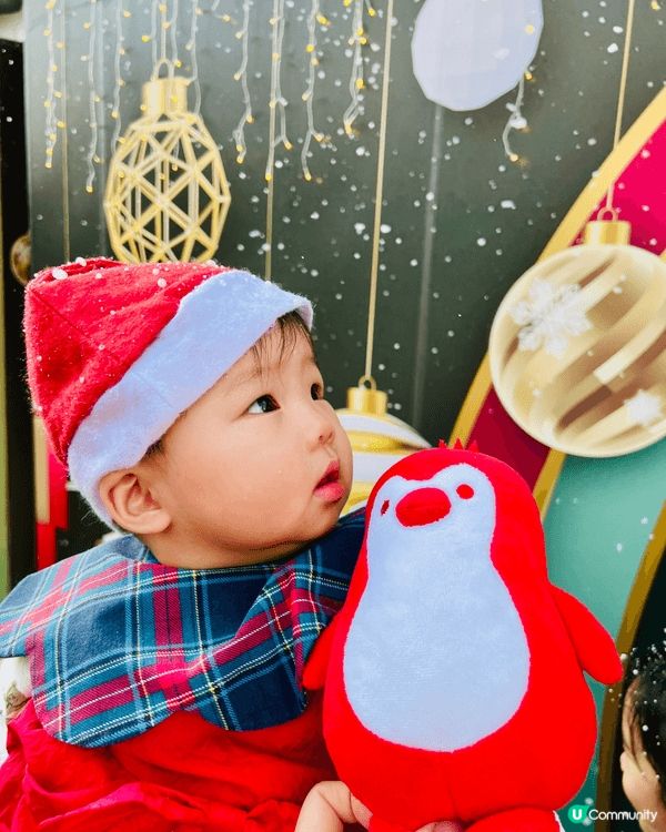 今日到了新都會廣場影左好多聖誕佈置！仲有飄雪！非常浪漫有氣氛...