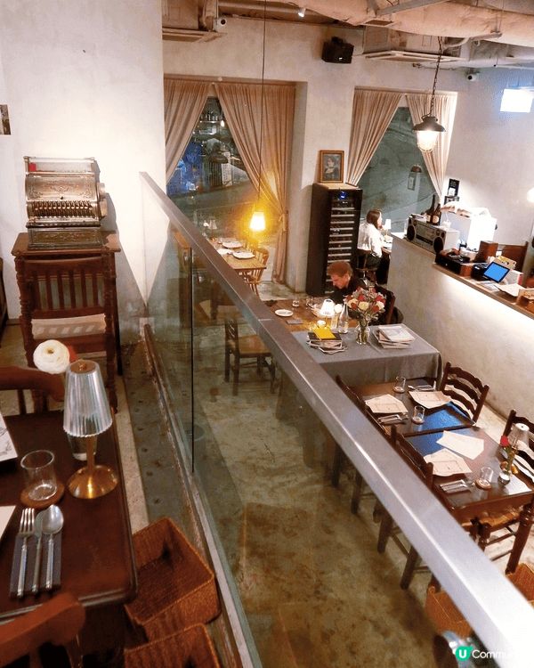 🩰 上環新派法國餐廳「Tryst香畔」，古典雙層空間裡，淺淡...
