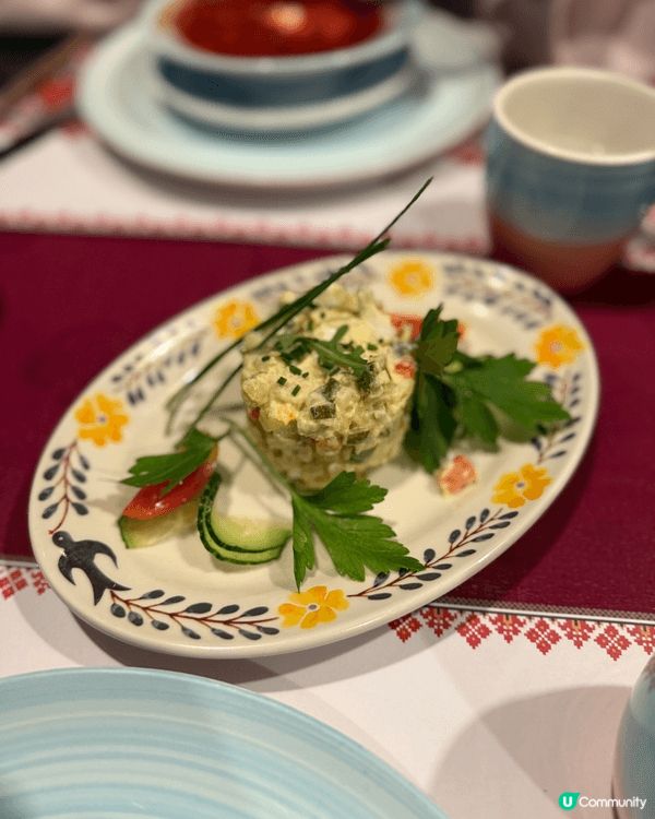 位於中環的東歐餐廳 ，全港唯一一間主打烏克蘭菜式，食物質素很...