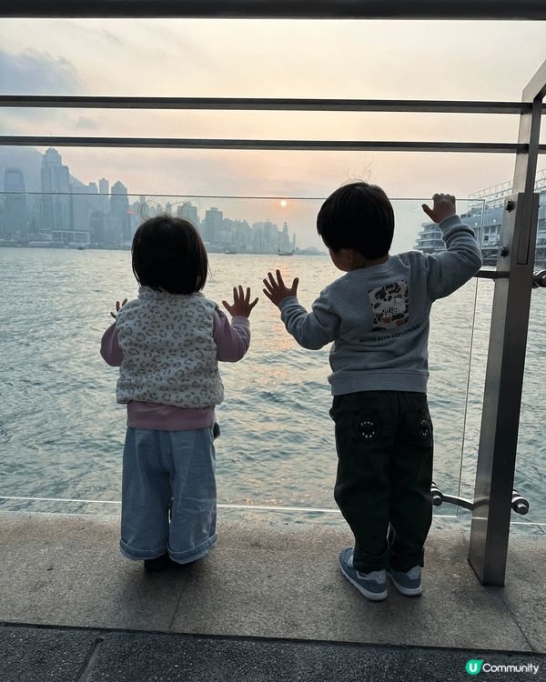 喜歡帶着子女，去不同地方探索，觀賞香港不同的景色及景點，陪伴...