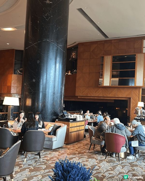 聖誕節一班同事一齊去Grand Hyatt 食lunch b...
