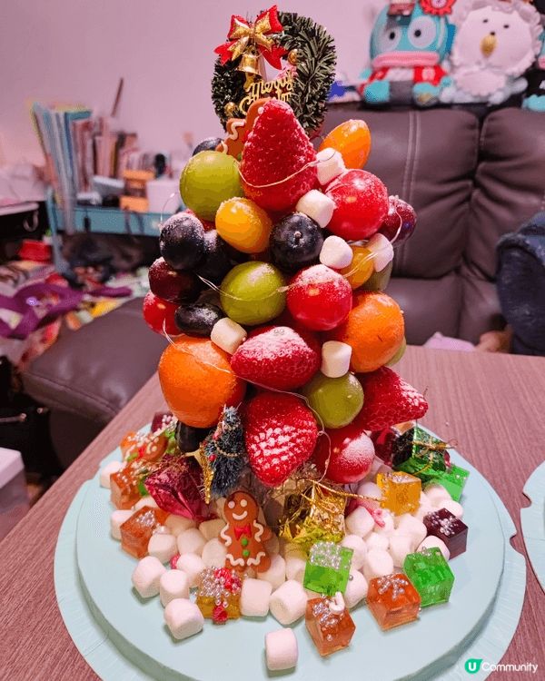 每年聖誕我都會為我小朋友自製水果聖誕樹，比佢可以返學同同學一...
