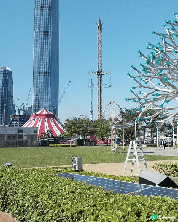 添馬公園，欣賞海旁外，更可以直接到AIA嘉年華。