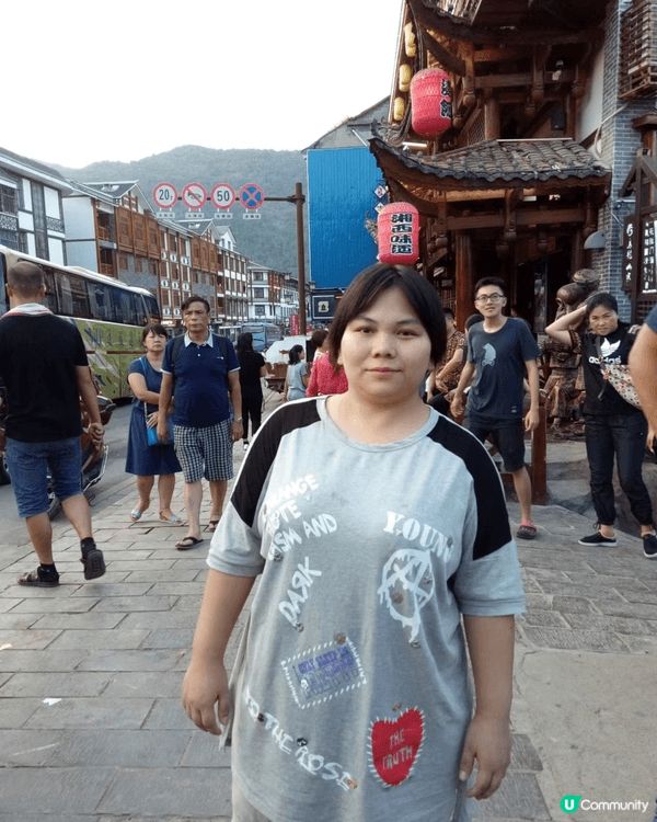 張家界是過唔錯的旅遊景點這的景點山清水秀的白深圳皇冠酒係個唔...