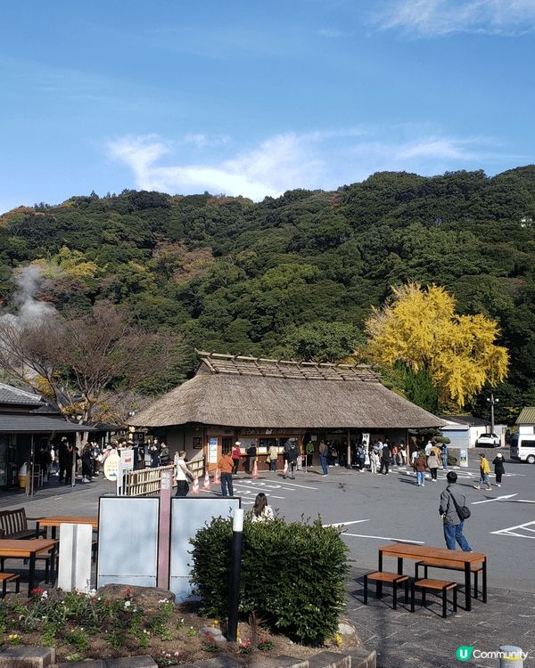 九州福岡，白色大煙霧起溫泉水，熱騰騰浸腳非常爽，酒店亦有溫泉...
