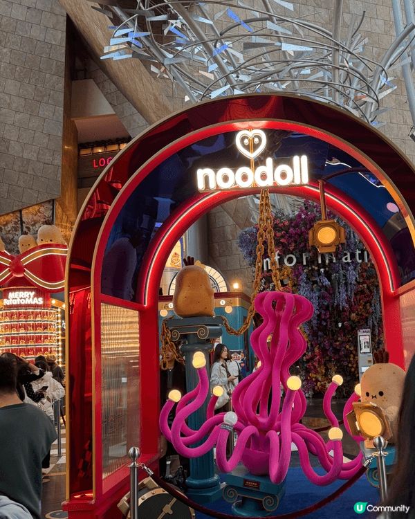 推薦聖誕活節去朗豪坊打卡聖誕裝飾，好靚的聖誕樹，仲有貓貓主子...