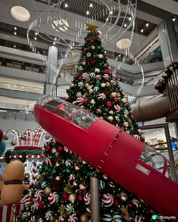 大圍沙田兩站一起逛 住附近的先睹商場節日佈置 同是紅色調 新...