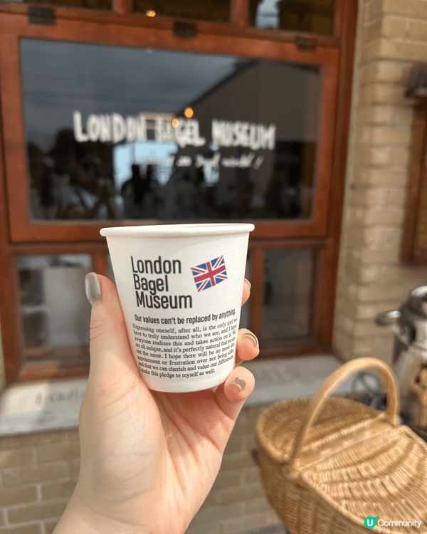 嚟到韓國濟州島，梗係要嚟佢哋最出名嘅London Bagel...
