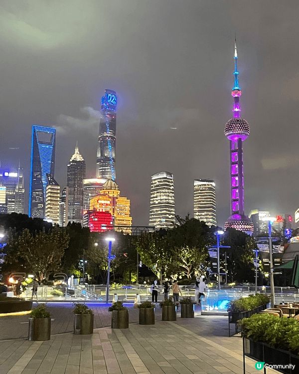 上海嘅夜景 好靚 白玉蘭廣場 上海浦東 外灘嘅美景 燈光十色...