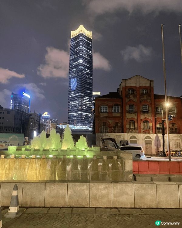 上海嘅夜景 好靚 白玉蘭廣場 上海浦東 外灘嘅美景 燈光十色...