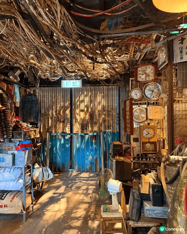 九龍城寨電影很受歡迎，所以一定要去看看主題展覽，有很多特別場...