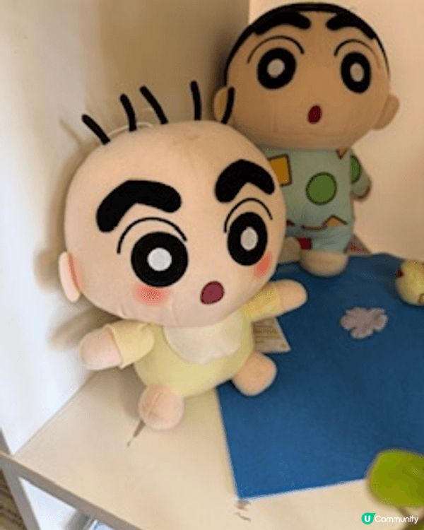 途中為蠟筆小新的故鄉春日報，有不同場景供遊客與蠟筆小新不同角...