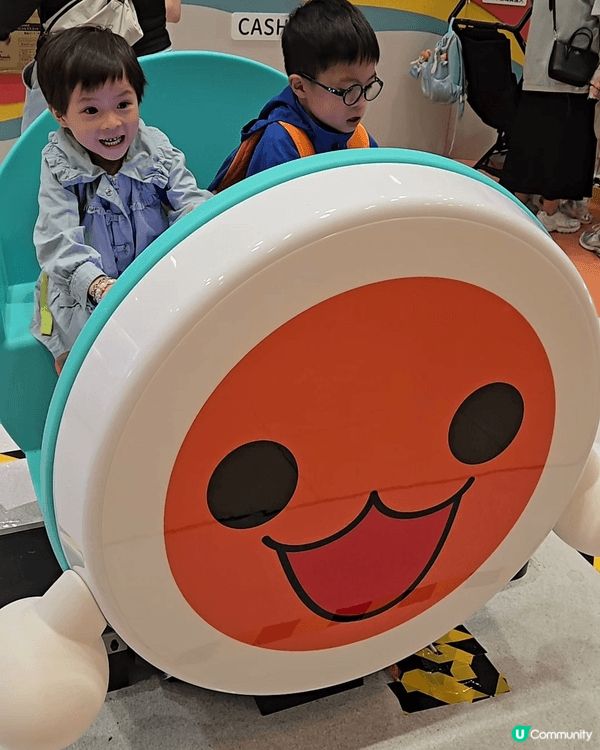 2兄妹係namco忘我拍拍機，開心滿fun童年都係namco...