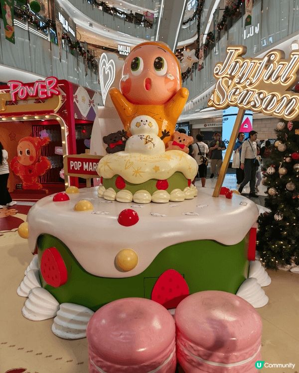 moko 商場是聖誕打卡好地方， POP MART療癒系角色...