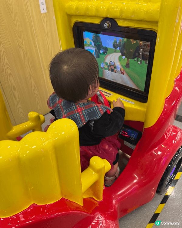 Kayla 十分喜歡到Namco夾公仔同玩小遊戲
