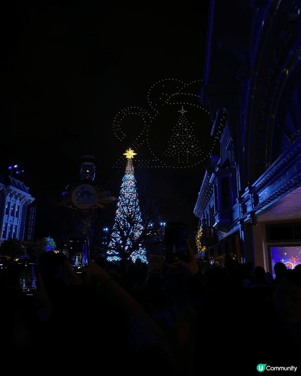 聖誕節去咗迪士尼 雖然人頭湧湧但玩得盡興