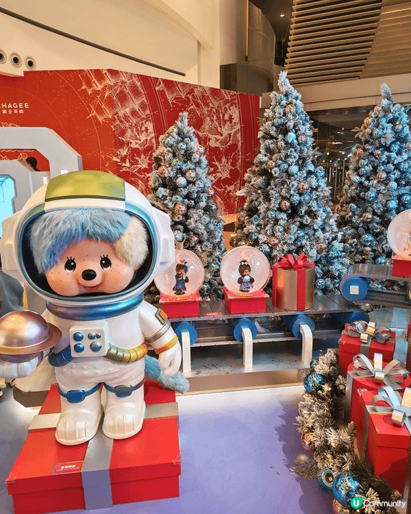 Monchhichi以太空主題的精品店😍產品款式真萌爆！