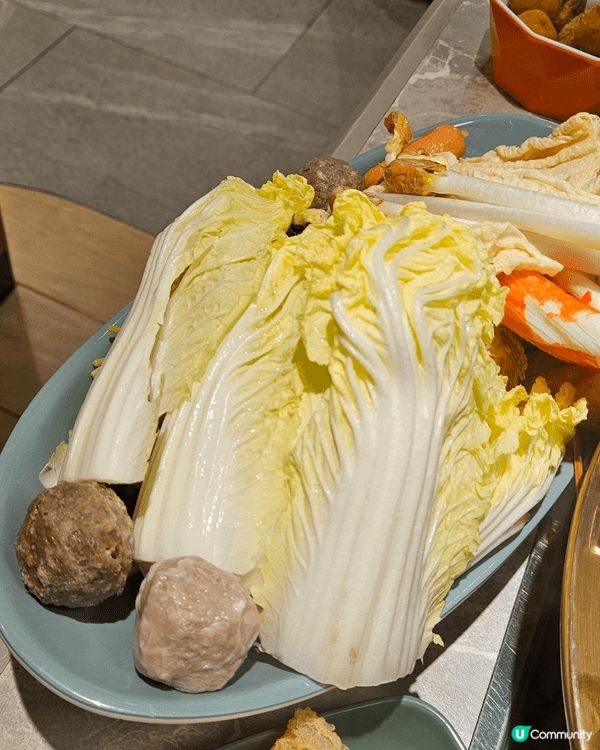 牛駅鑼灣店食打邊爐一坐咗幾個鐘 輕輕鬆鬆慢慢食 四個鐘嘅打邊...