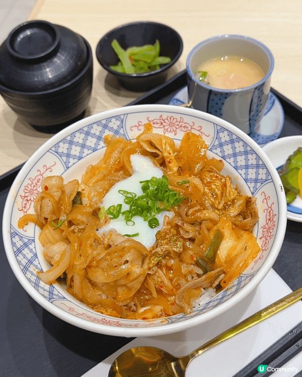 早日去咗銅鑼灣登龍街Yummy House食定食，真係唔錯👍...