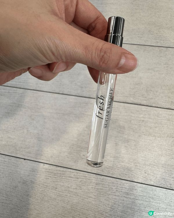 最近愛用Fresh 輕便香水，好方便，可以擺落小手袋；有幾種...