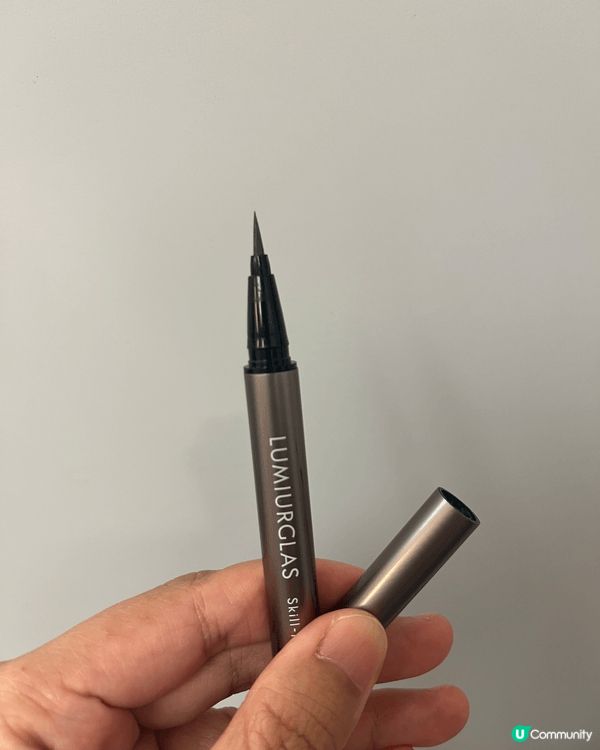 成日都覺得畫眼線好高難度，好多時啱啱起手就已經手震得一筆一畫...