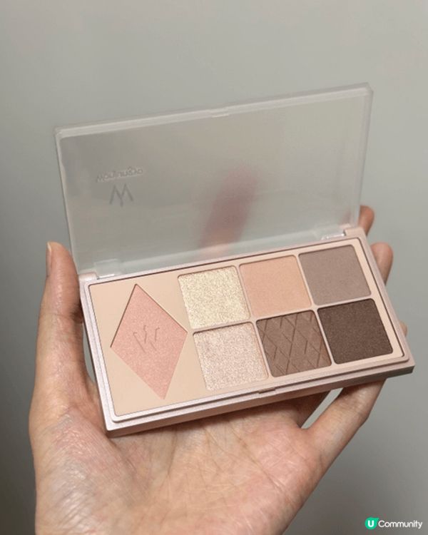 日本買既眼影，配色夠曬日常仲要有埋胭脂色，一盒勁方便搞掂成塊...