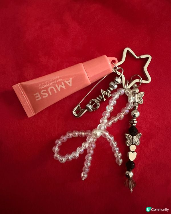 有色潤唇膏可做bag charm 