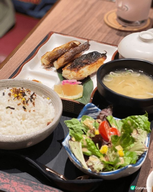 活伊勢龍蝦刺身（堂食6折割 $398 ）