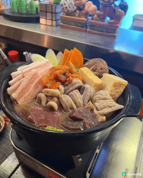 雖然係豚肉串燒專門店，但佢啲刺身都唔錯，三文魚／赤蝦🍤／帶子...