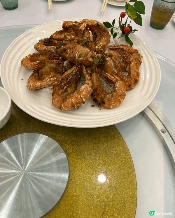 呢排大寶煎肉餅好紅，其實我屋企樓下間茶餐廳都好正，佢可以做一...