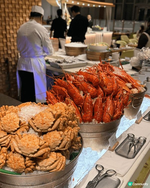 The place 聖誕自助餐，海鮮陣容好澎湃！生蠔鮮甜、龍...
