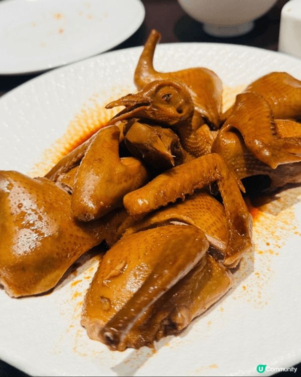 午巿任食點心，問月酒店中菜餐廳＜大宅＞，大宅由擁三十多經驗的...