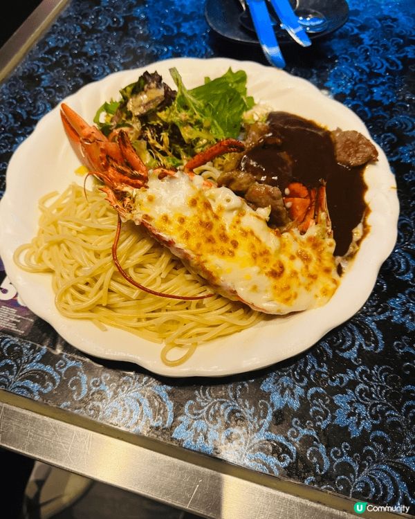 去Neway唱k勁抵，星期一至四k lunch人頭費＄119...