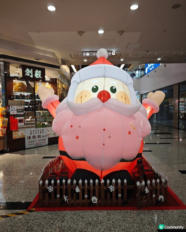 1：石門小區，就在石門鐵路站外，香港小深圳之稱！購物和進饍的...