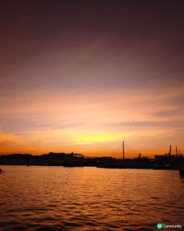 1：石門小區，就在石門鐵路站外，香港小深圳之稱！購物和進饍的...