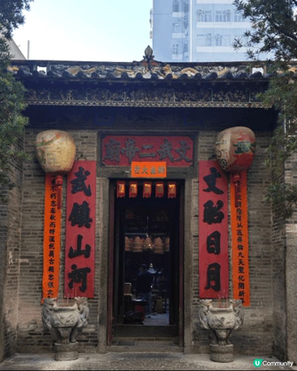 1：石門小區，就在石門鐵路站外，香港小深圳之稱！購物和進饍的...