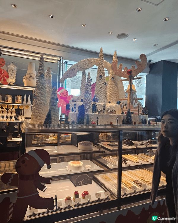 灣仔君悦酒店，每年聖誕節都佈置得很有氣氛，在大堂內的聖誕樹，...