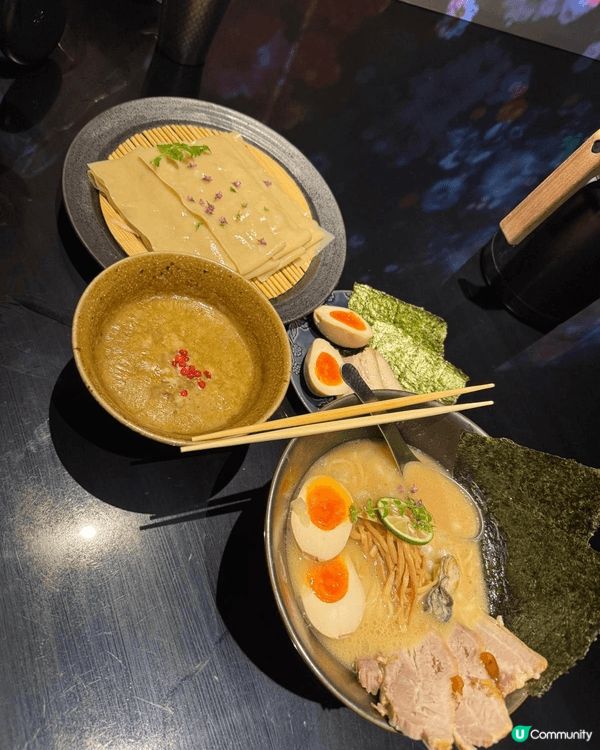 道頓堀太多美食, 這次推薦其中的蠔拉面, 味道濃厚打卡一流,...