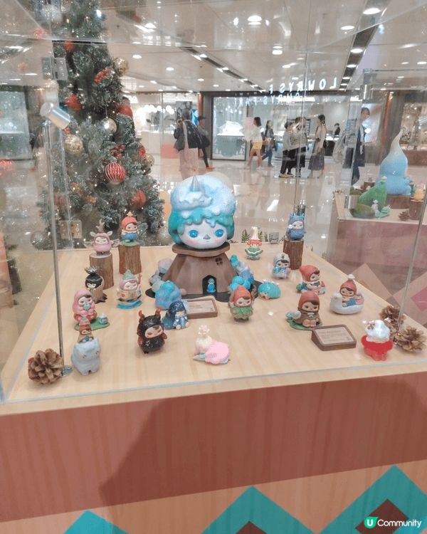 九龍灣德福廣場有好多好靚嘅聖誕裝飾可以打卡呀，逛完街買完野，...