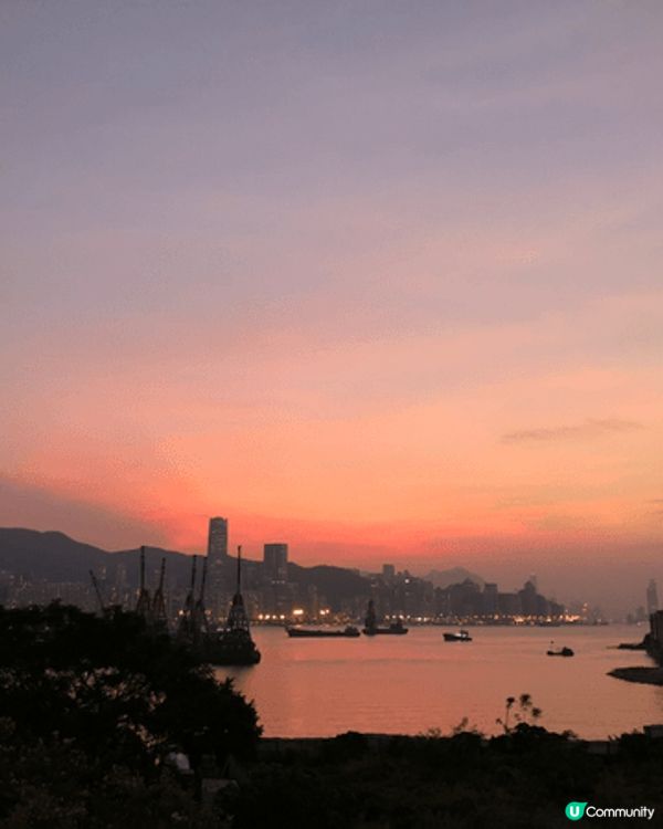 有美麗的夕陽維港景色，有綿田大大地草，呼吸新鮮空氣，有離島區...