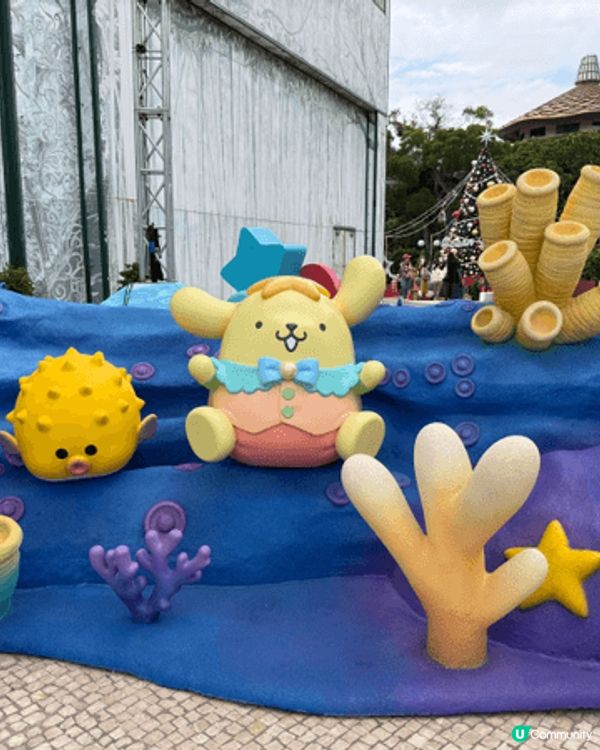 香港海洋公園是結合娛樂、教育與保育的絕佳去處，無論是搭乘纜車...