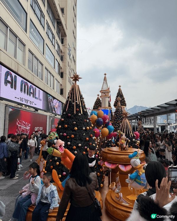 每年聖誕都要去海港城打卡，今年仲要係迪士尼，唔使入東涌都可以...
