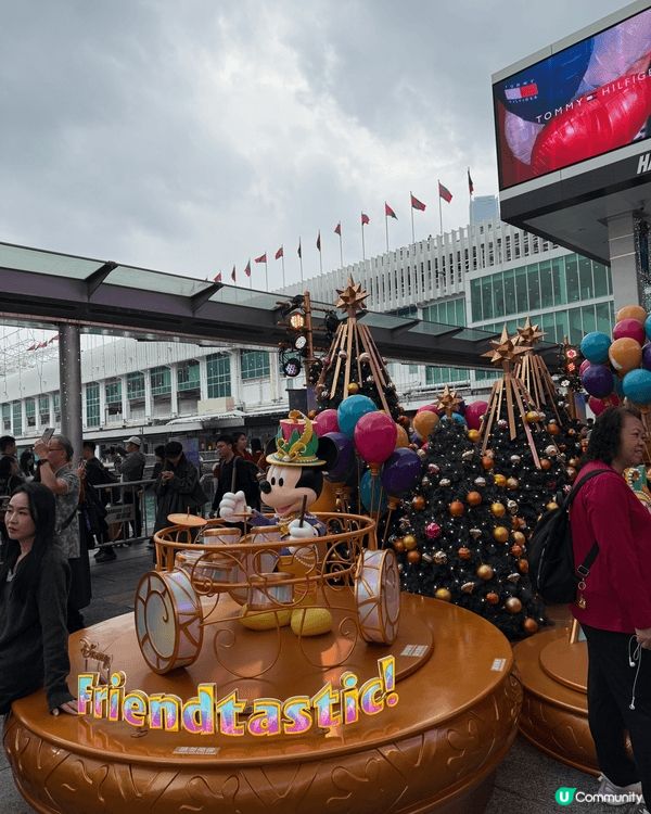 每年聖誕都要去海港城打卡，今年仲要係迪士尼，唔使入東涌都可以...