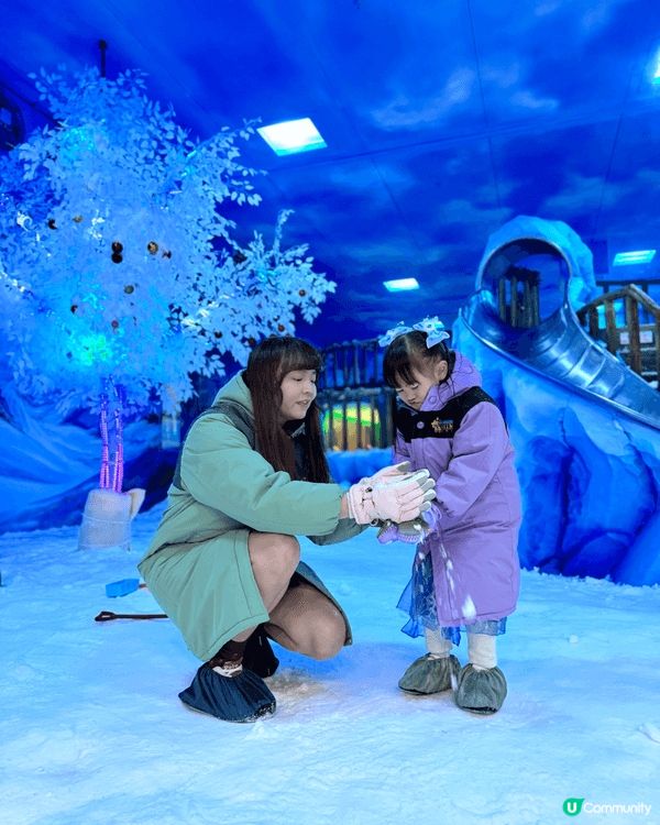 合和中心歡樂天地冰雪王國，親子好去處，香港唯一有得玩雪既地方...