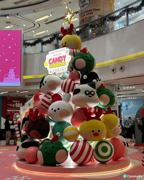 Mikiki商場今年的聖誕裝飾是line friends m...