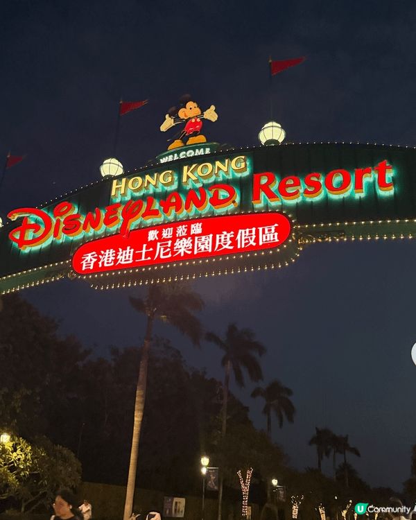 如果你也覺得聖誕氛圍一定要閃亮、要歡樂，又或者你和我一樣有點...