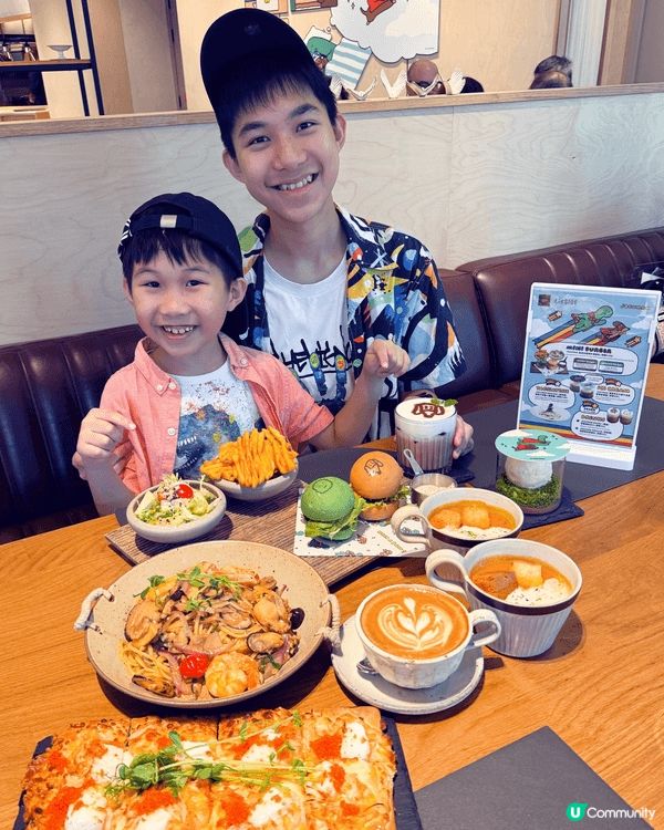 喜歡到啟德Air的文青餐廳，因為這間餐廳有主題之外，食物也1...