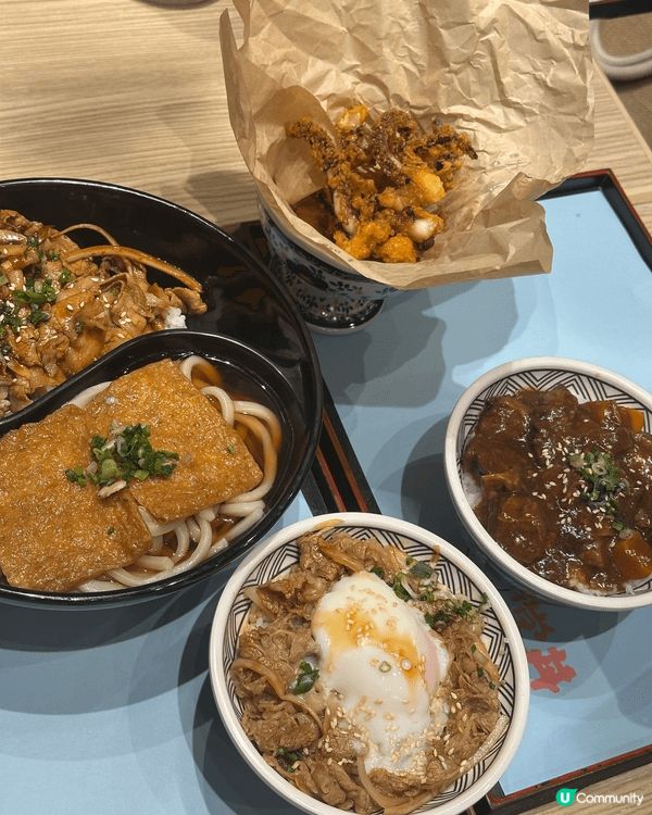 上水廣場行街，見到有日本野好多人食，呢個鴛鴦飯加烏冬好正，建...